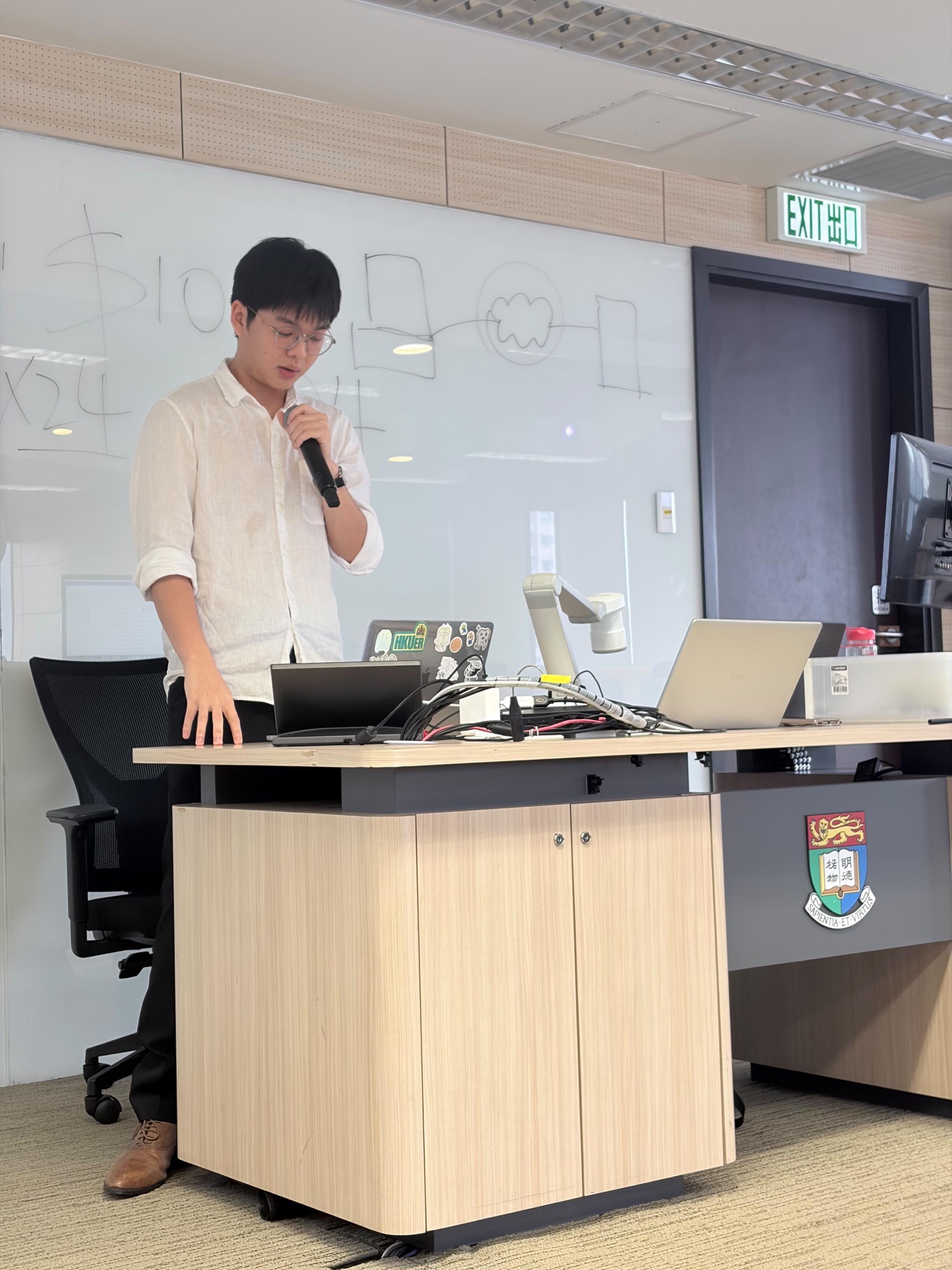 Devano Jonathan presenting at the HKU IIMT3689 guest lecture